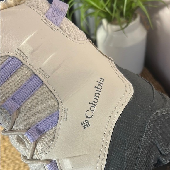 Columbia Girls Winter Snow Boots Gorpcore Size 3 Outdoor Cream Purple Sleding - Picture 7 of 8